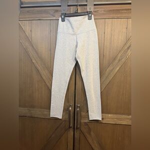 NWOT TNA Aritizia leggings size small